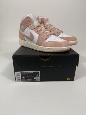 Jordan 1 Mid SE Legend Pink (GS) - Size 4Y